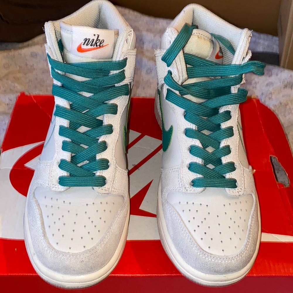 Nike dunk high BACK TO SCHOOL SALE